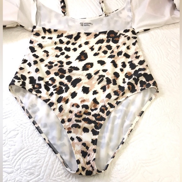 NWT Aerie Leopard Wrap One Piece Swimsuit - Picture 8 of 16
